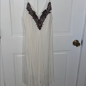 Flowy white summer dress spaghetti straps